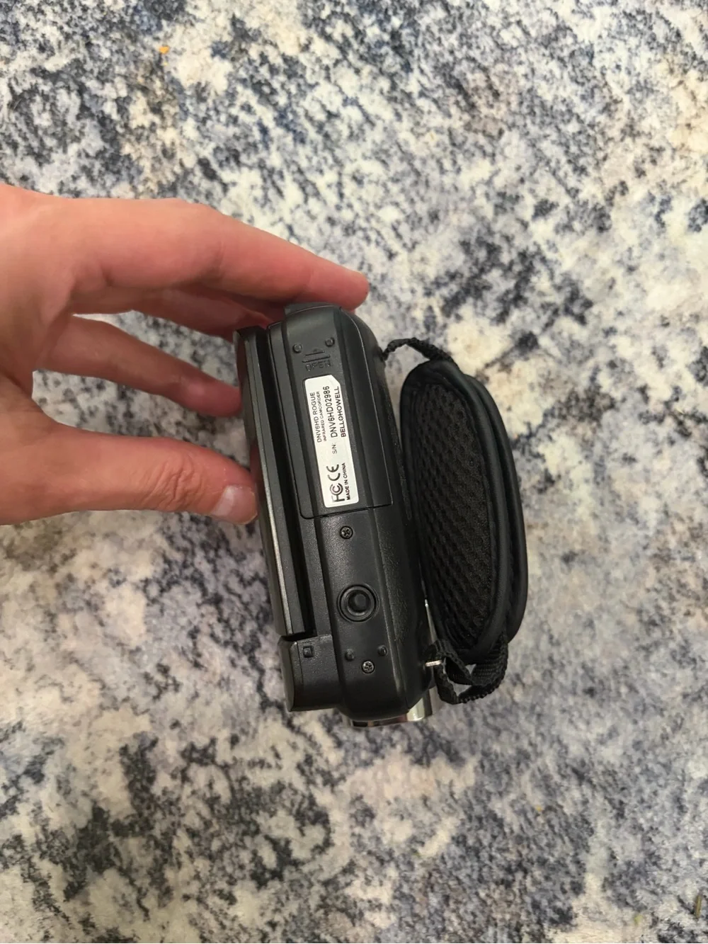 Bell + Howell DNV6HD Rogue HD Camcorder - Parts /AS IS Missing battery